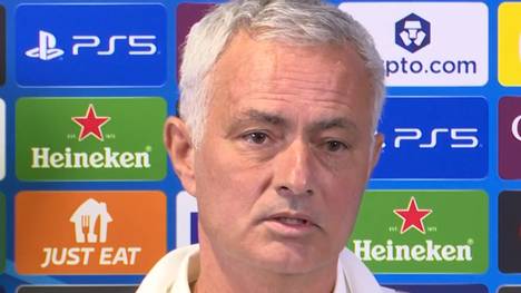 In der Champions League kommt es zu einem besonderen Wiedersehen: José Mourinho trifft mit Benfica auf seine alte Liebe Chelsea. Vor dem Spiel schwelgt er in Erinnerungen.