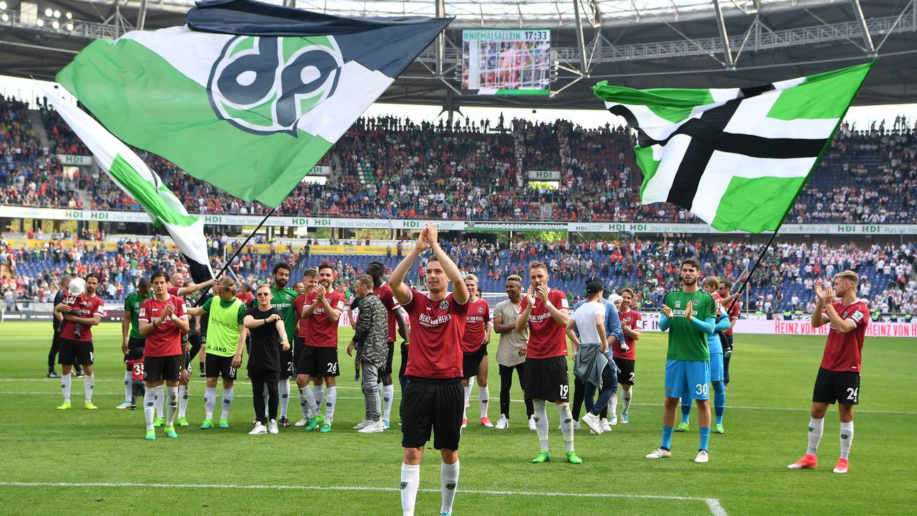 Hannover 96 v VfB Stuttgart - Second Bundesliga