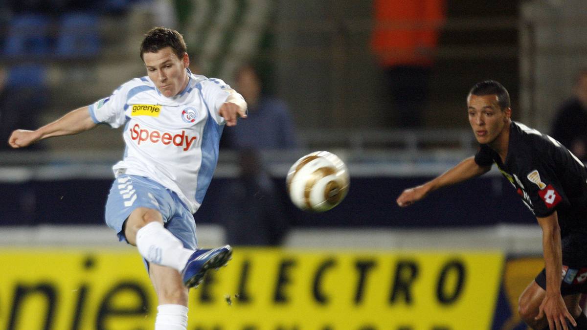 KÉVIN GAMEIRO (l.): Aus Straßburg zog es den inzwischen 32 Jahre alten Mittelstürmer 2008 nach Lorient, ehe es über PSG nach Spanien ging. Dort überwies Atlético Madrid für Gameiros Dienste 2016 satte 30 Millionen Euro nach Sevilla, inzwischen spielt der Franzose für den FC Valencia
