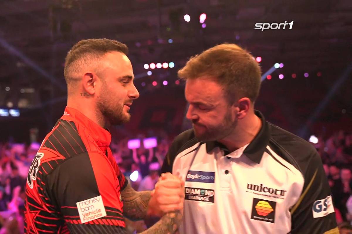 Joe Cullen bezwingt Ross Smith 3:1 nach Sätzen in einem Match, das von 180s geprägt war. Somit setzt sich Cullen im Duell der beiden Engländer nach einer starken Leistung durch und steht im Viertelfinale des Darts World Grand Prix.