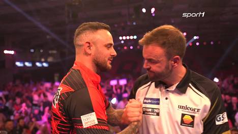 Joe Cullen bezwingt Ross Smith 3:1 nach Sätzen in einem Match, das von 180s geprägt war. Somit setzt sich Cullen im Duell der beiden Engländer nach einer starken Leistung durch und steht im Viertelfinale des Darts World Grand Prix.
