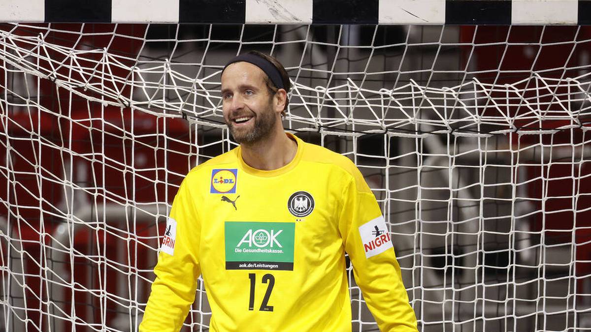 SILVIO HEINEVETTER: Der Keeper ist einer von gleich fünf Spielern der MT Melsungen, die im WM-Kader stehen. Beim ersten EM-Qualifikationsspiel in Österreich verzichtete der Bundestrainer indes auf Heinevetter und machte deutlich: Der 36-Jährige sei die "1C" des Torhüter-Trios. Liiert mit Schauspielerin Simone Thomalla – und gern auch in der ironischen Rolle des "Quasi-Stiefvaters" von Show-Starlet Sophia Thomalla 