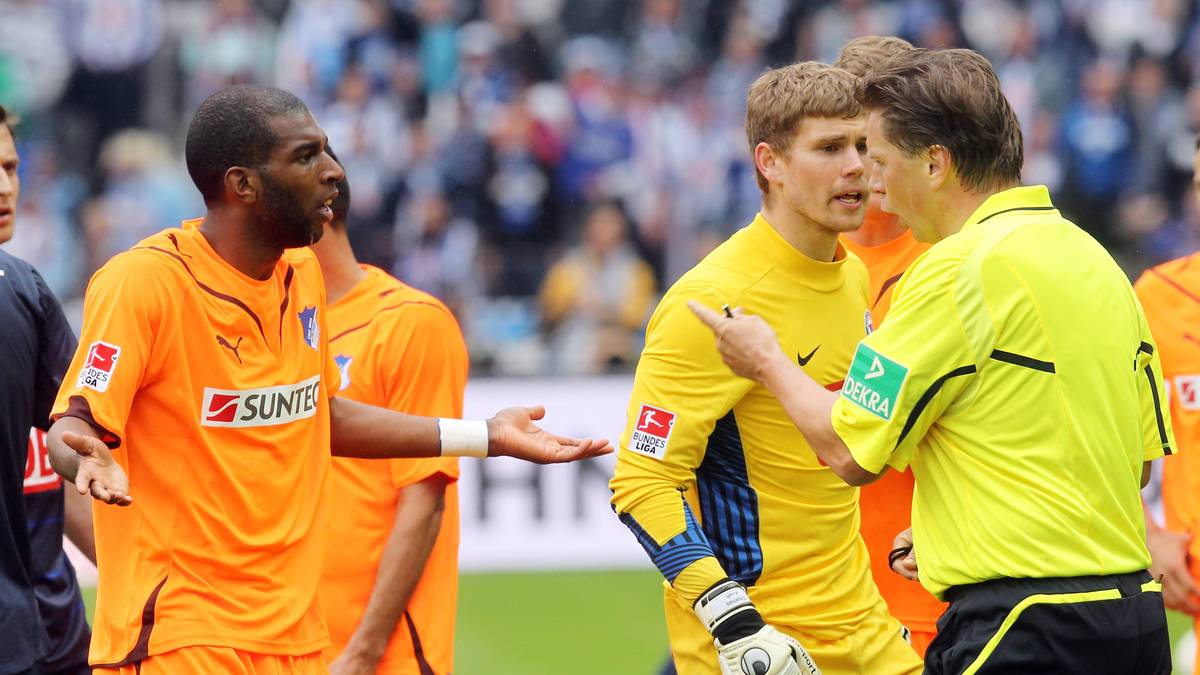 PLATZ 1 - RYAN BABEL (TSG Hoffenheim): Es soll tatsächlich Spieler von klangvollem Namen gegeben haben, die den Weg ins beschauliche Sinsheim gewählt haben. Im Nachhinein weiß man wohl, warum die einstige Ajax- und Liverpool-Ikone 2011 diesen Schritt wählte