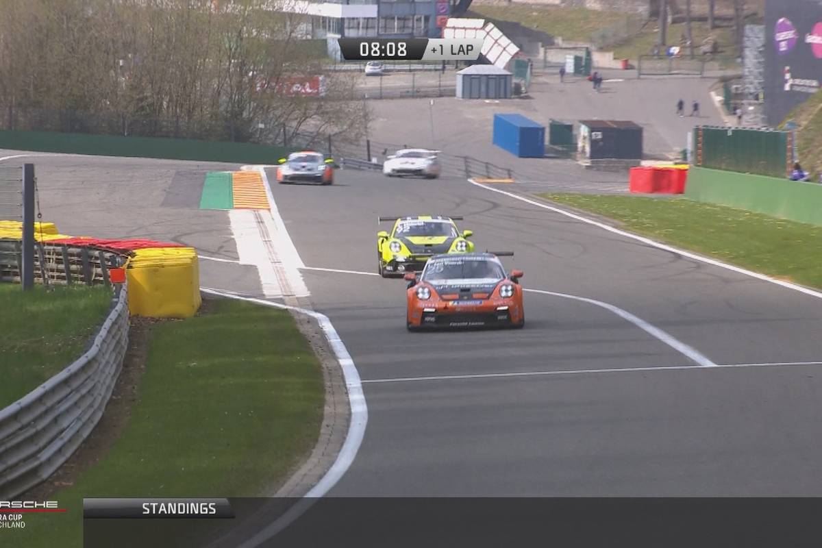 Auftakt nach Maß für Larry ten Voorde: Der Niederländer gewinnt erste Rennen in Spa beim Porsche Carrera Cup Deutschland. Ein Deutscher landet auf Platz zwei.