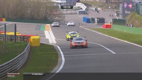 Auftakt nach Maß für Larry ten Voorde: Der Niederländer gewinnt erste Rennen in Spa beim Porsche Carrera Cup Deutschland. Ein Deutscher landet auf Platz zwei.