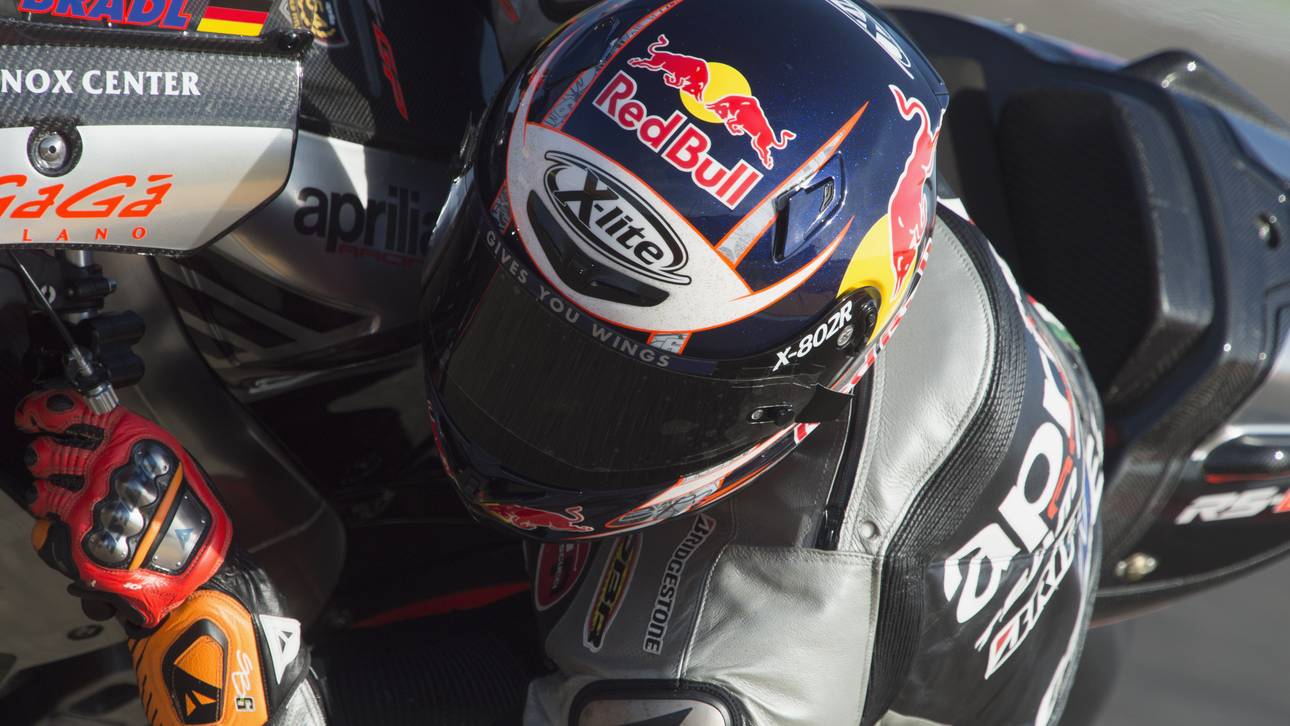 Bradl fährt hinterher – Marquez stürzt