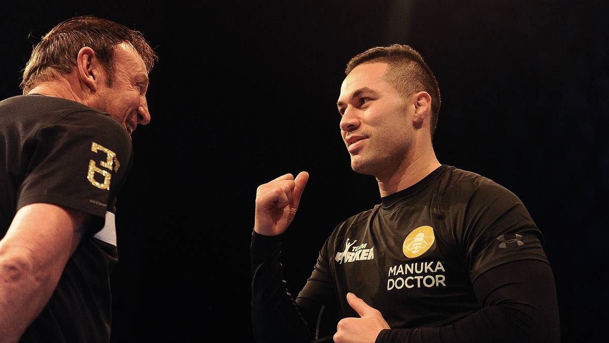 Parkers deutscher Großvater Klaus (82) lebt noch heute im Südpazifik. "Er wird in Samoa zugucken", verriet Parker: "Ich werde ihn nach dem Kampf besuchen und mit ihm feiern."