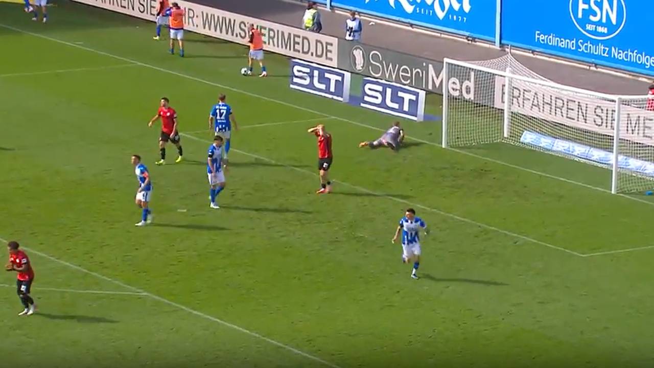 Hansa Rostock - Wehen Wiesbaden | Highlights der 3. Liga im Video