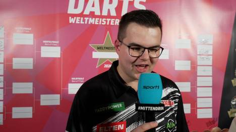 Gian van Veen spricht nach seinem Sieg in der zweiten Runde über das Spiel und sein Big-Fish-Finish zum Satzgewinn.