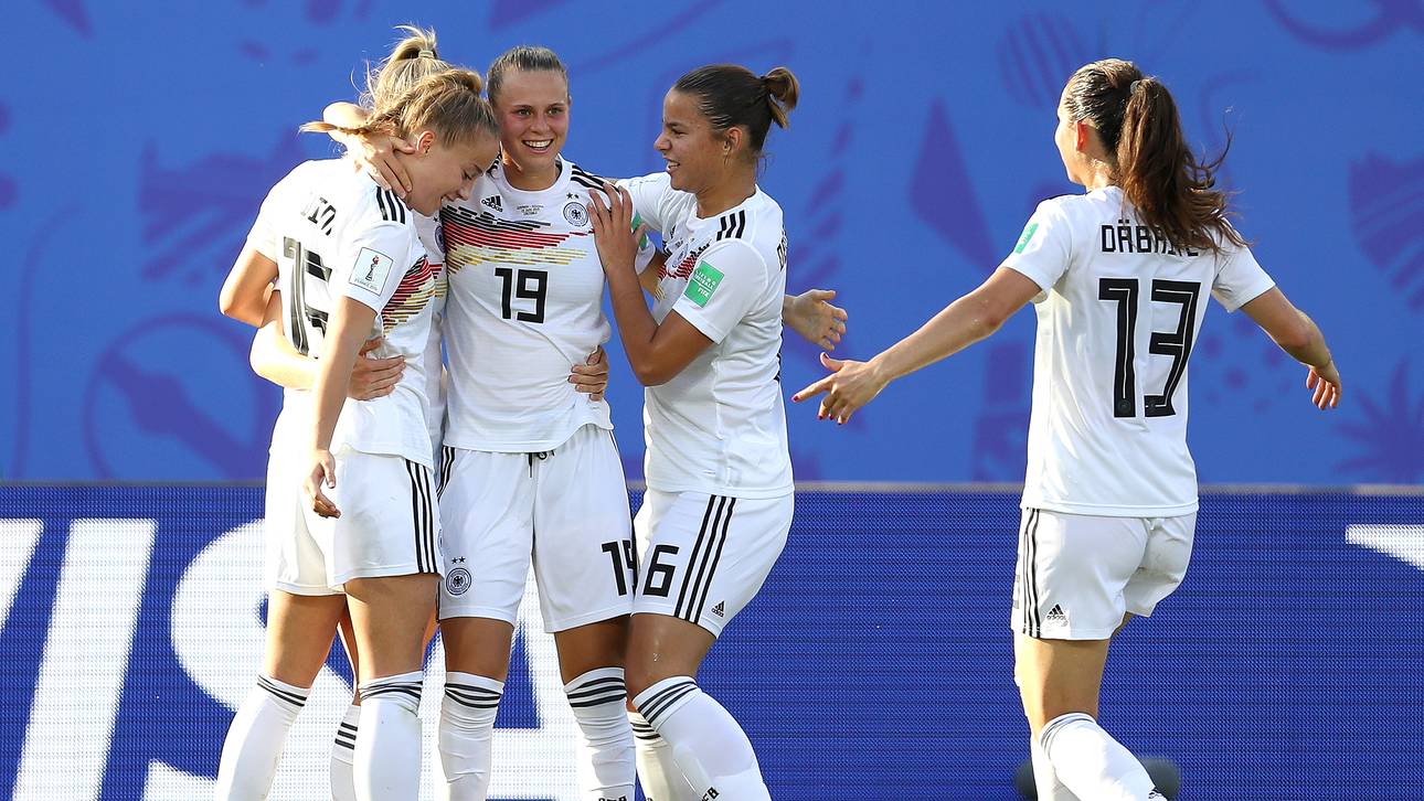 DFB-Frauen souverän weiter