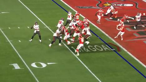 Tom Brady zeigt es mal wieder allen. Mit seinen Tampa Bay Buccaneers triumphiert der Quarterback-Altmeister im Super Bowl gegen die Kansas City Chiefs. Die Highlights im Video.