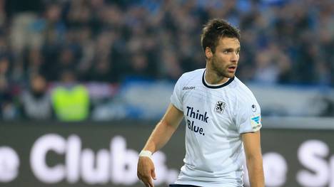 Holstein Kiel v 1860 Muenchen - 2. Bundesliga Playoff First Leg