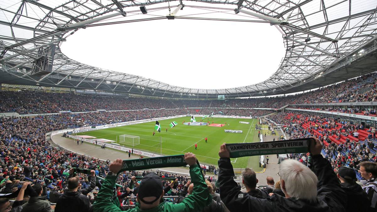 Stadt erlaubt volle Stadion-Auslastung beim Spiel Hannover 96 - 1. FC Nürnberg