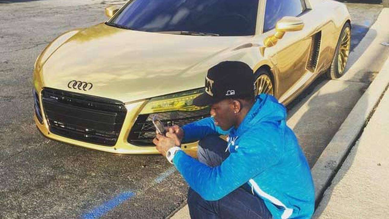 Schröder sperrt sich aus Auto aus