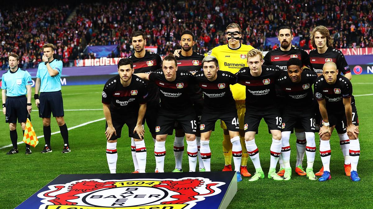 BAYER LEVERKUSEN: 25 Spieler im Schnitt 24,8 Jahre, 12 Legionäre
