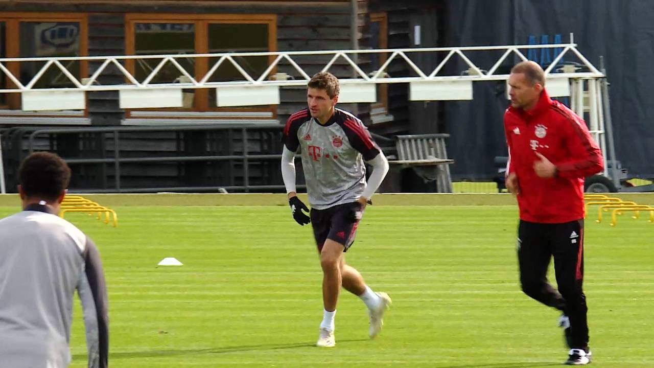 Müller schimpft laut über Schiri