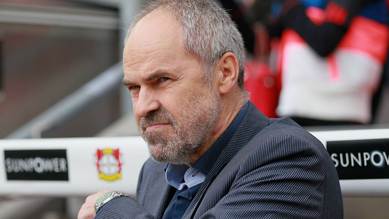 Holzhäuser zählt Löw an