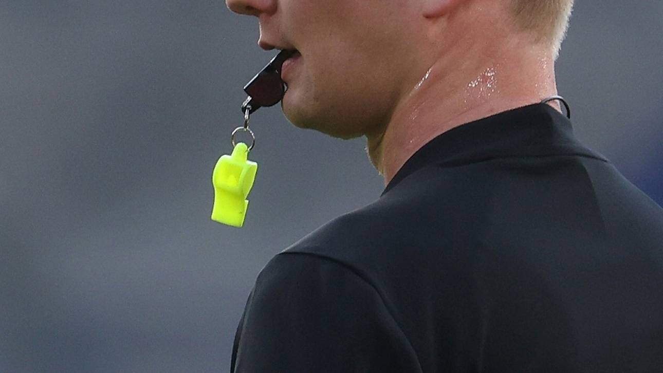 Zwölfjähriger Österreichs jüngster Fußball-Schiedsrichter