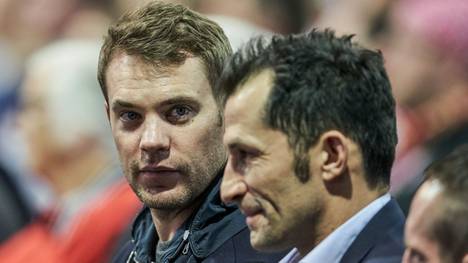 Nun ist es offiziell: Der FC Bayern de Vertrag von Kapitän Manuel Neuer bis 2023 verlängert. Das gab der Verein am Mittwoch bekannt. 