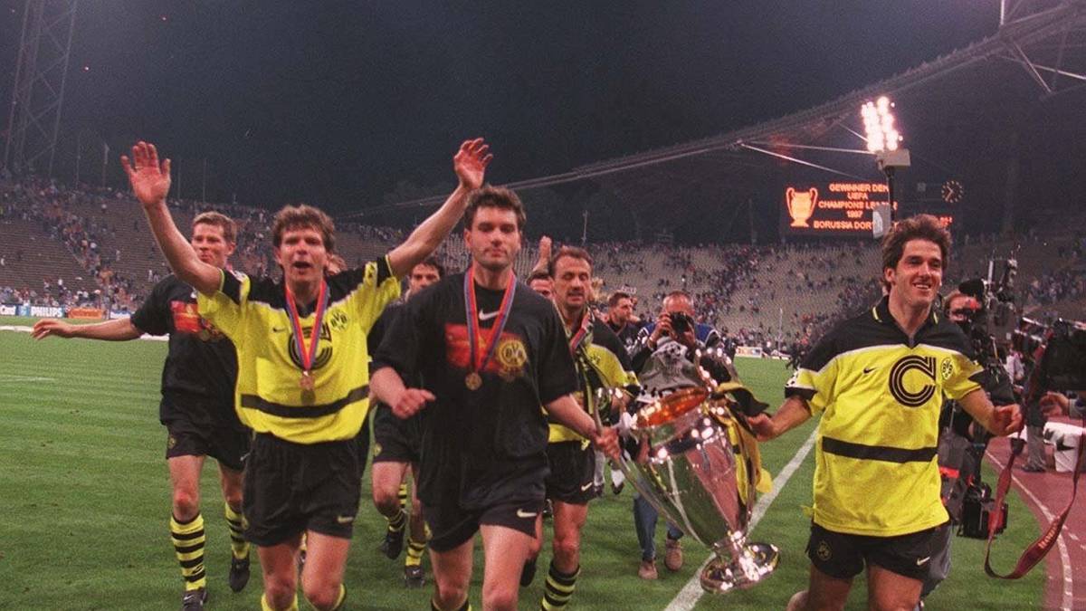 und bezwang sensationell Top-Favorit Juve mit 3:1 dank Toren von Kalle Riedle (29./34.) und Lars Ricken (71.). Den Ehrentreffer für die Alte Dame markierte Alessandro Del Piero