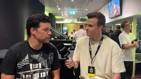 Im Rahmen der "Infinty League" sprachen Größen des Fußballs wie Michael Ballack, Lucio, Gaizka Mendieta, Grafite, Diego Contento, Gina Lewandowski oder Christian Karembeu über das Champions-League-Finale zwischen Real Madrid und Borussia Dortmund.