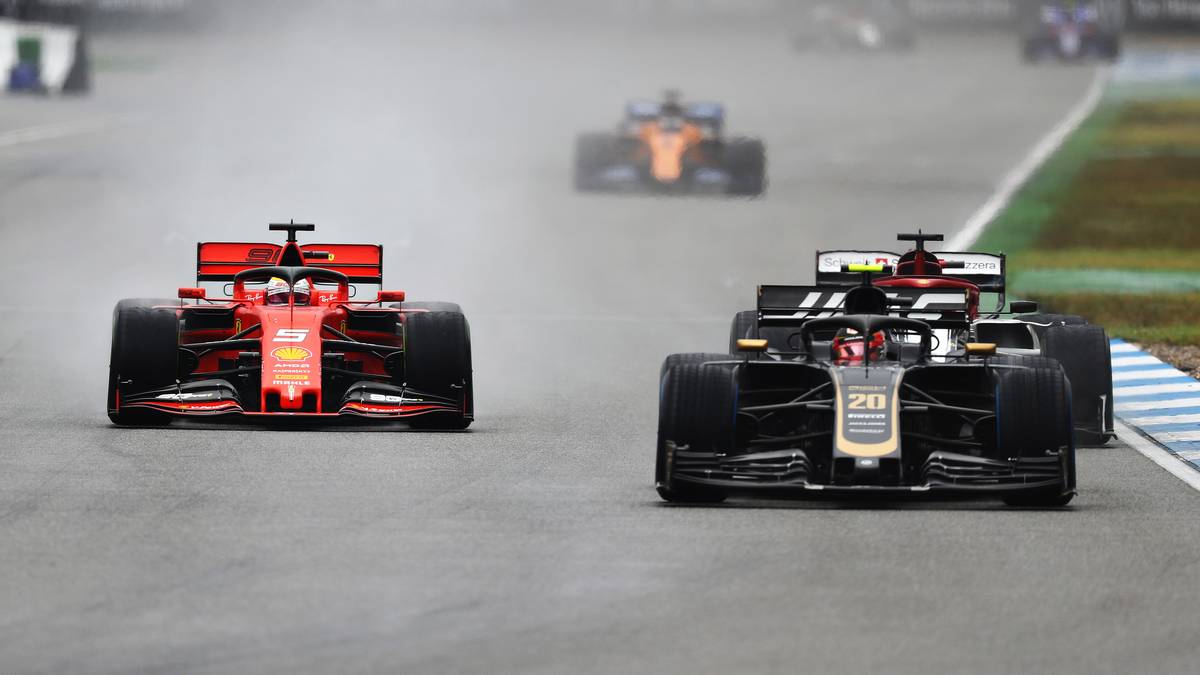 Sebastian Vettel hatte ein Qualifying zum Vergessen erlebt. Bei seinem Heim-GP in Hockenheim ging der Ferrari-Star vom 20. und letzten Platz ins Rennen, das Wochenende schien schon vor dem Start des Deutschlands-GPs gelaufen