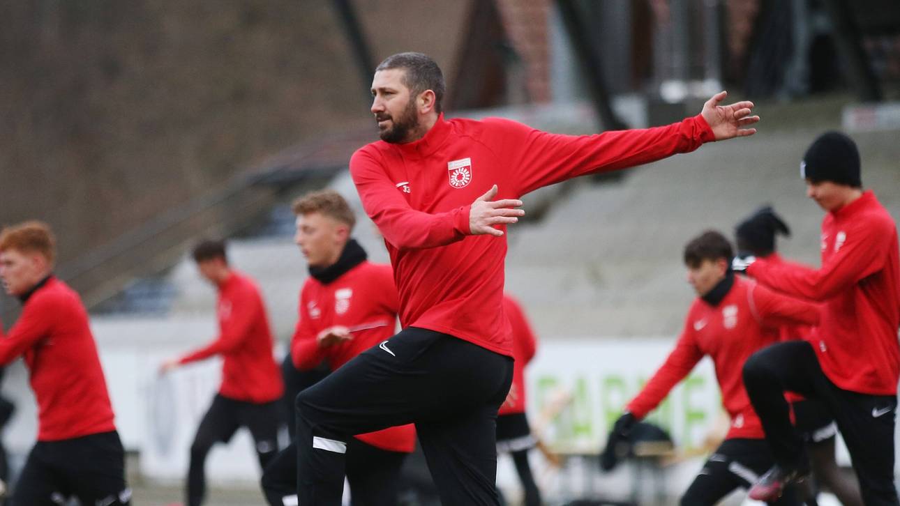 Mölders beerdigt die Wampe