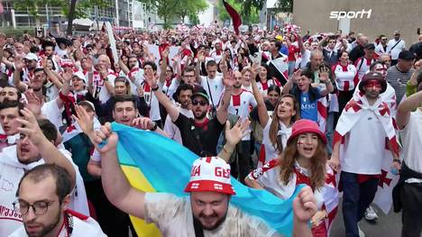 Spanien und Georgien treffen beim letzten EM-Spiel in Köln am Sonntagabend aufeinander. Bereist vor der Partie feierten die Spanier ausgelassen in der Innenstadt. Aber auch die georgischen Anhänger enttäuschen nicht mit ihrem Fanmarsch in Richtung Stadion. 