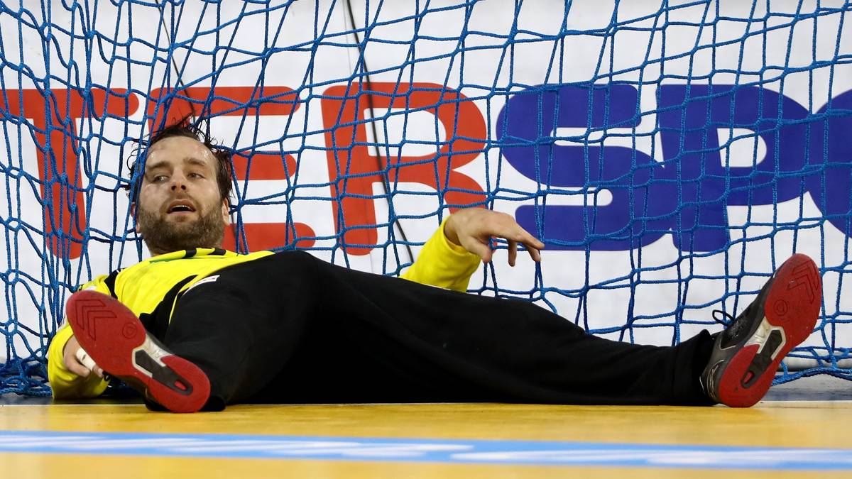 Doch die Abwehr lässt Torhüter Silvio Heinevetter des Öfteren verzweifeln. Am Ende steht dennoch ein 31:25-Erfolg für die Bad Boys