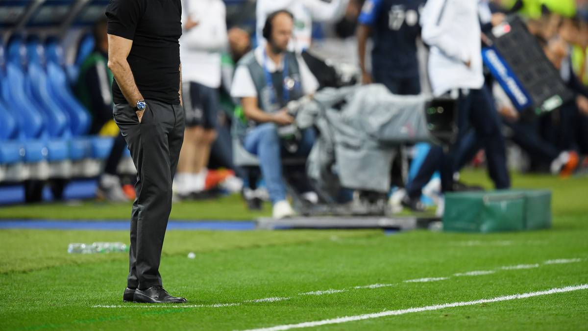 CORRIERE DELLA SERA: "Eklatantes Urteil: Der Sieg der Niederlande über die französischen Weltmeister verurteilt Deutschland zum Abstieg. Für den deutschen Fußball ist dies nach dem WM-Flop ein weiterer dramatischer Schlag"