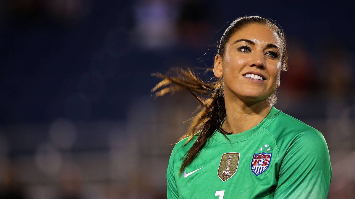 Auch eine weitere US-Amerikanerin strahlte sich bei der WM in Deutschland ins Rampenlicht: Hope Solo