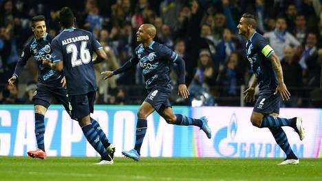 Tello, Sandro, Brahimi und Danilo (v. l. n. r.) vom FC Porto freuen sich über einen Treffer