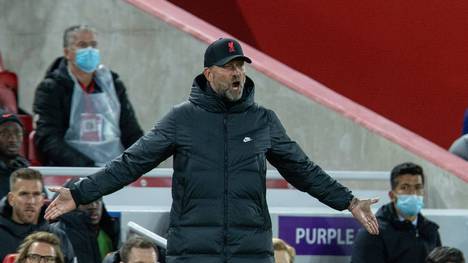 Nach dem 2:0-Heimsieg gegen Atlético Madrid erklärt Jürgen Klopp die Auswechslung von Sadio Mané. Dabei erhebt der Liverpool-Coach Vorwürfe gegen die Spanier.