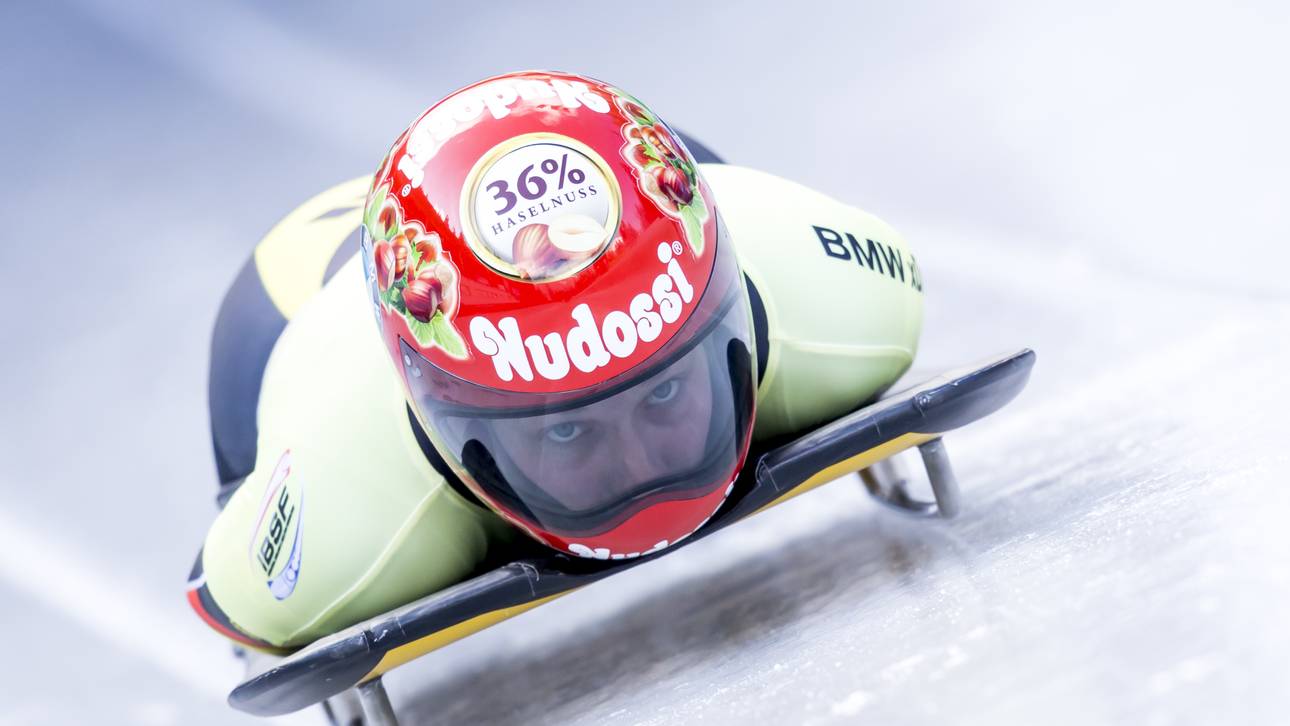 Skeletonis feiern Dreifachsieg