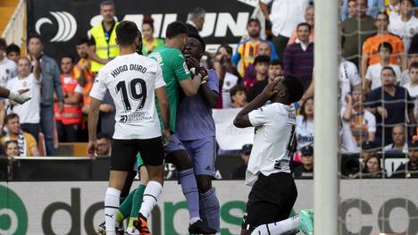 Vinicius Junior entgeht nach seinem Platzverweis beim FC Valencia einer Sperre. 