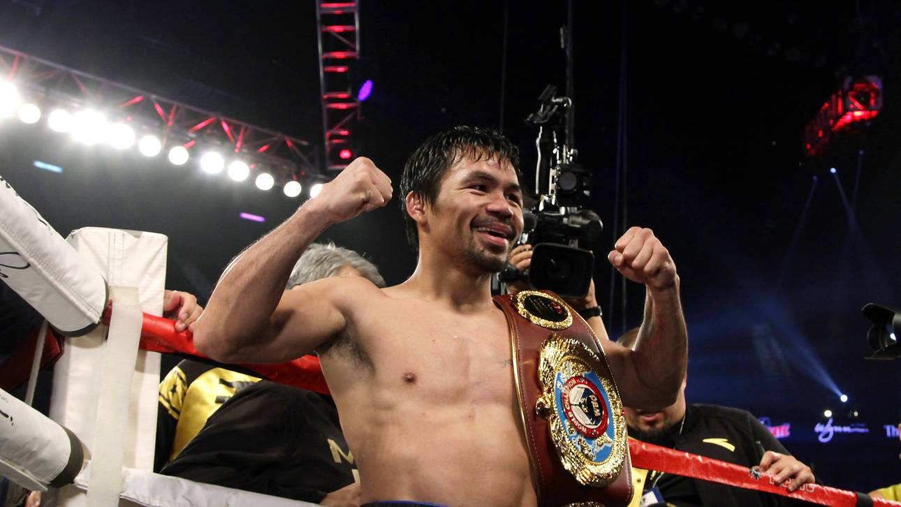 Pacquiao feiert Sieg beim Comeback