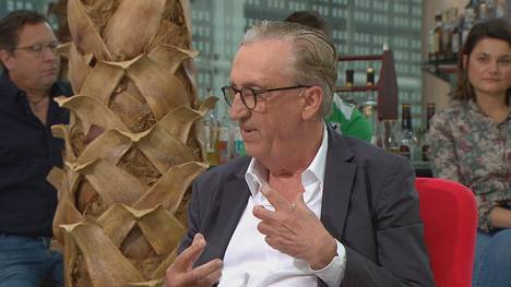 Die Runde des STAHLWERK Doppelpass diskutiert über die Niederlage von Borussia Dortmund gegen Bochum und die enttäuschende Saison, die das Team von Marco Rose hingelegt hat.