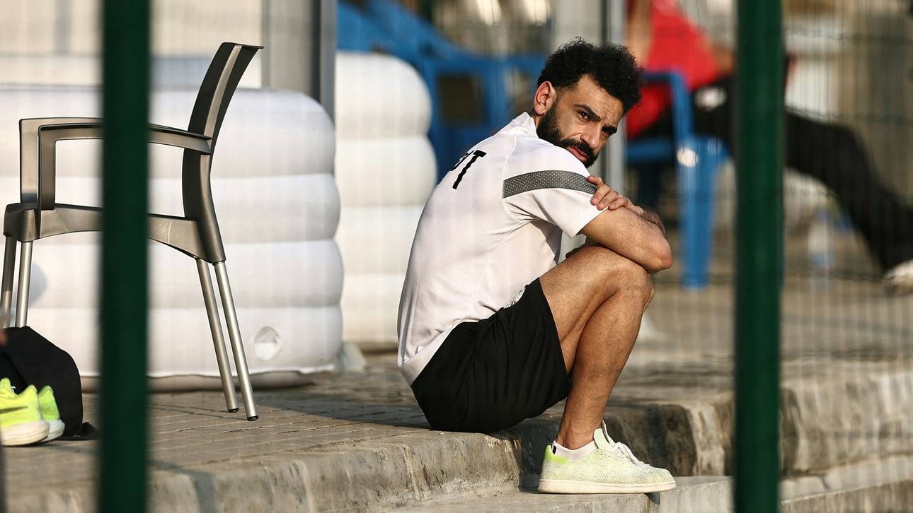 Verletzt! Salah reist zurück