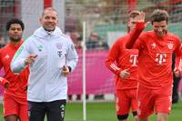 Der FC Bayern und sein langjähriger Fitness-Chef Dr. Holger Broich trennen sich. Die Hintergründe werfen Fragen auf.