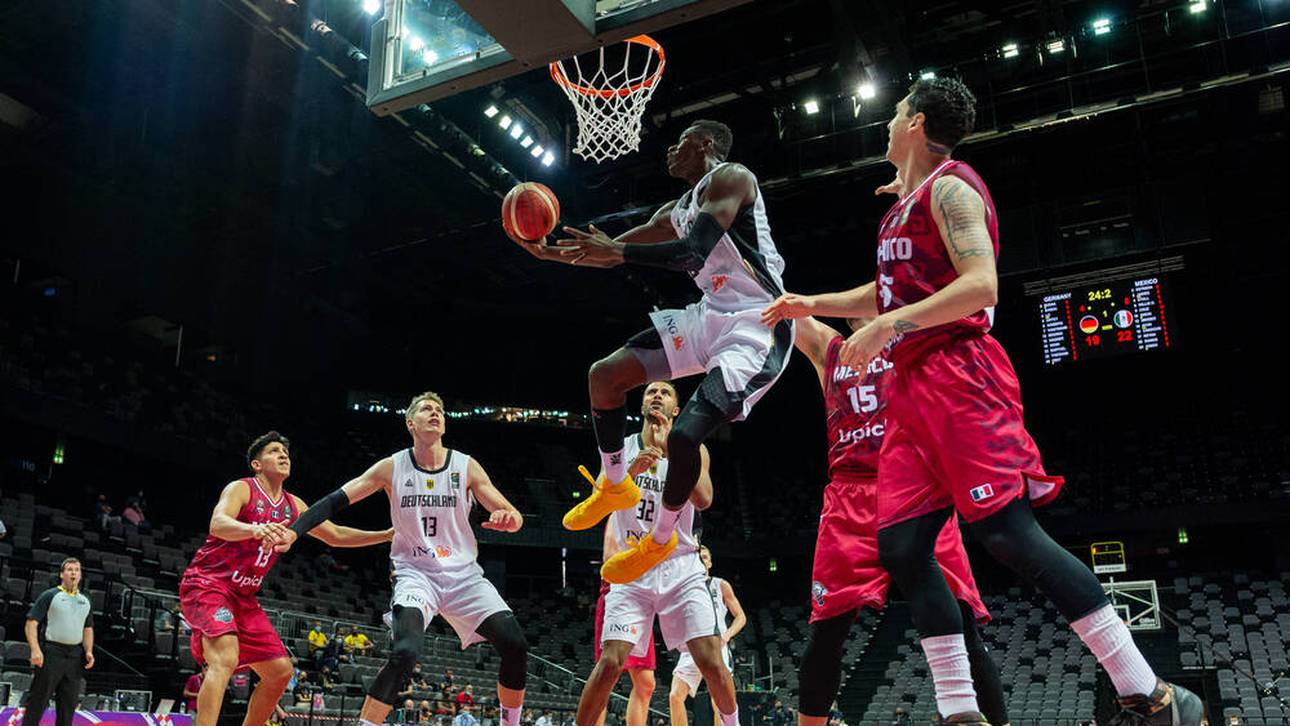 Basketballer mühen sich zum Sieg