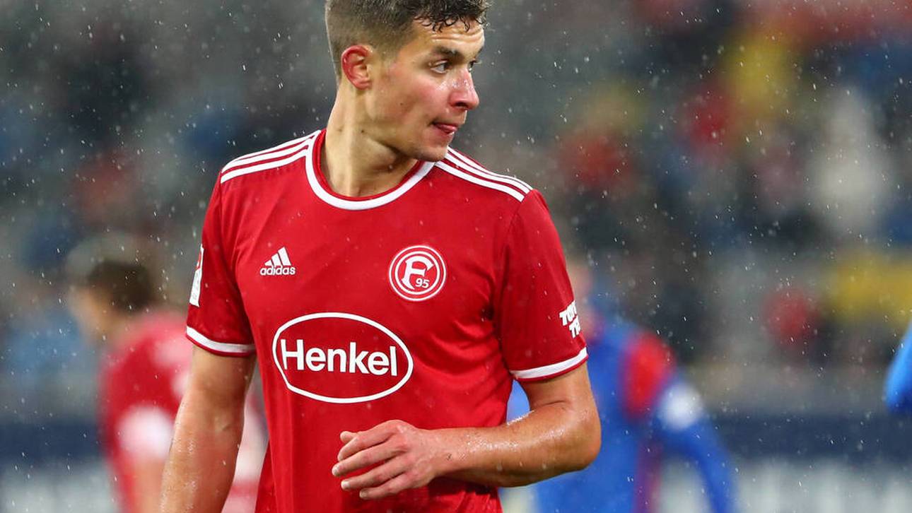 Oberdorf unterschreibt Profi-Vertrag bei Fortuna