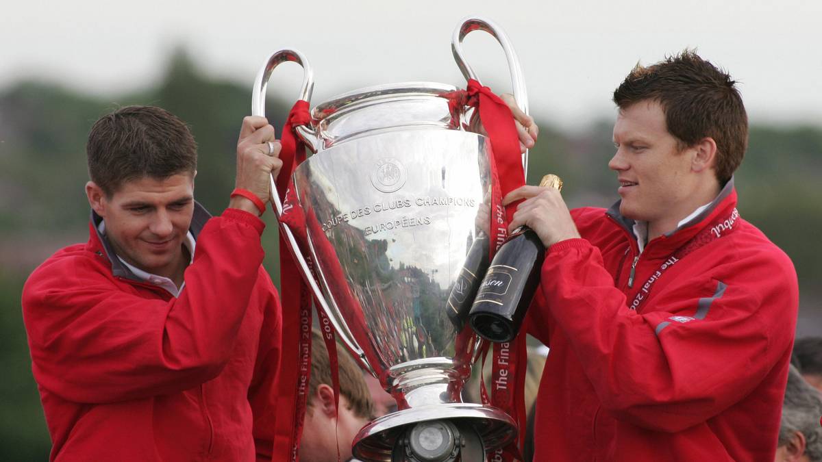 STEVEN GERRARD (FC Liverpool): Stevie G. spielte in der Premier League nur für den aktuellen Champions-League-Sieger und gewann einmal den Community Shield, zweimal den FA Cup, dreimal den League Cup sowie je einmal die Champions League und den UEFA-Cup