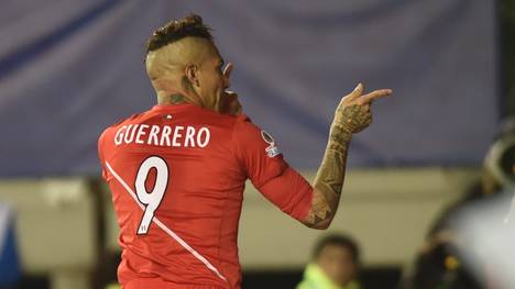 Paolo Guerrero erzielte alle drei Treffer für Peru