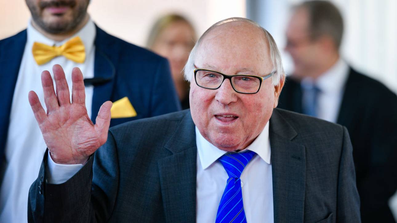 Seeler rechnet mit HSV ab