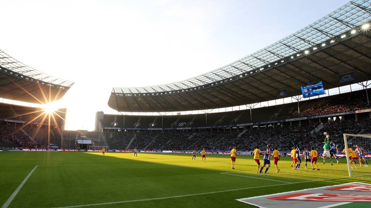 PLATZ 18: HERTHA BSC (Stadion: Olympiastadion, Kapazität: 74.649) AUSLASTUNG: 63,45 %
