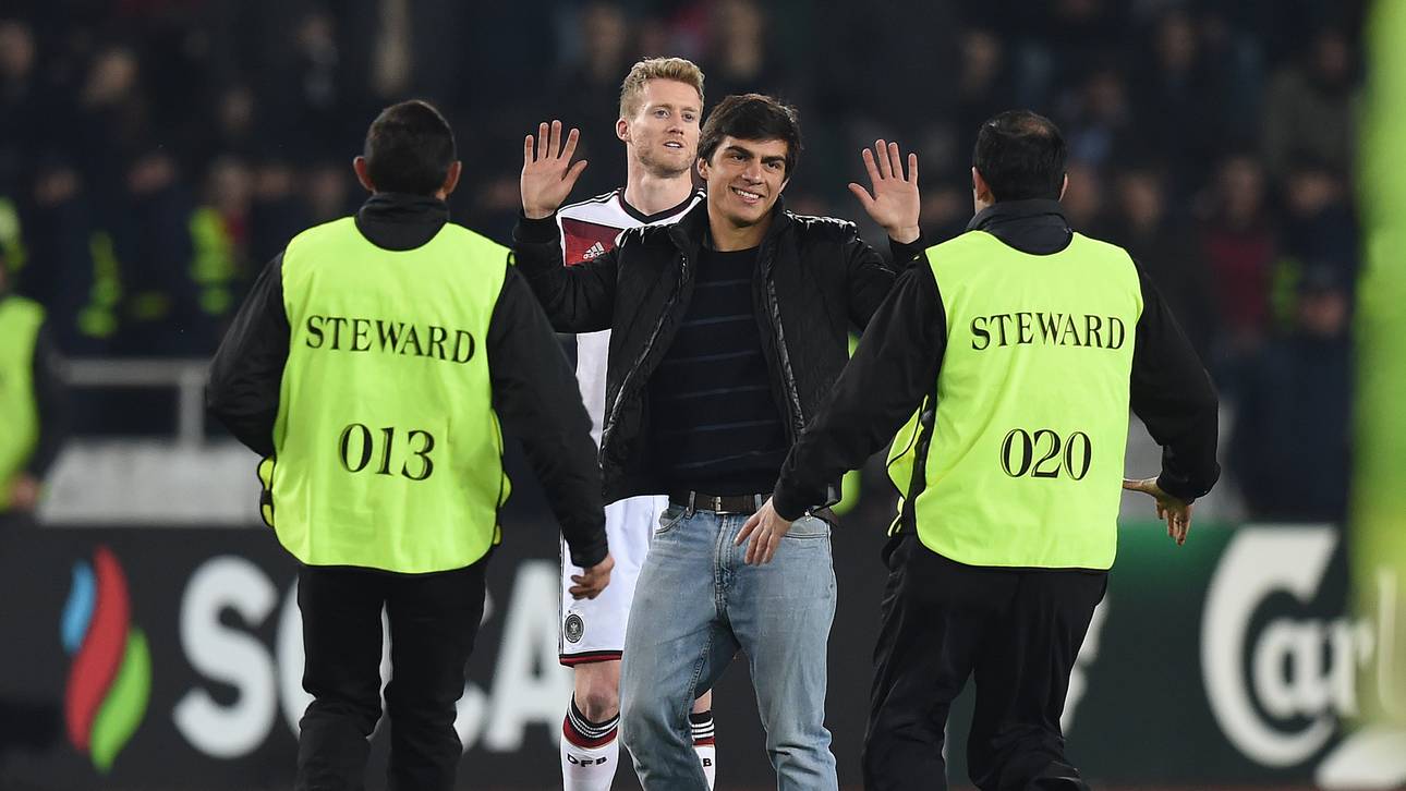 Löw verärgert über Flitzer in Georgien