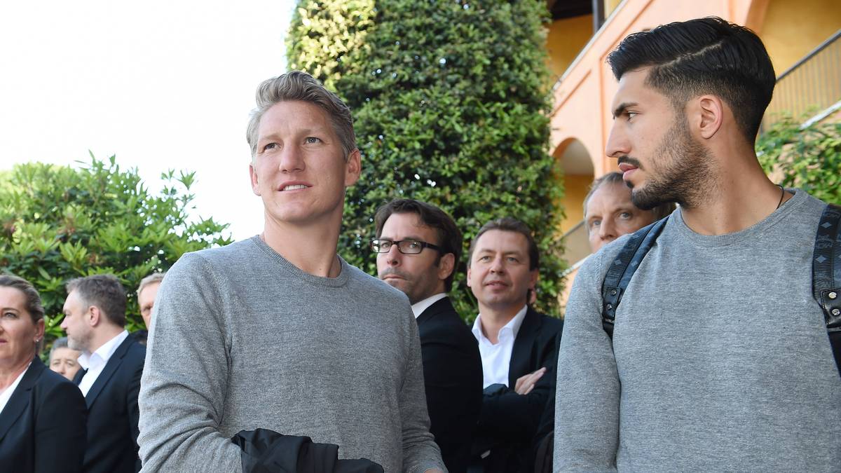 Auch der angeschlagene Mannschaftskapitän Bastian Schweinsteiger (l.) schafft es pünktlich nach Ascona