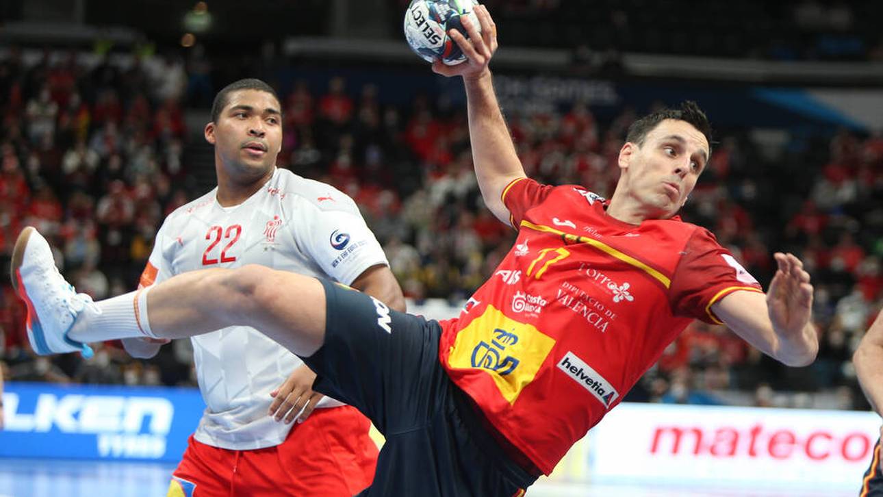 Spanien greift nach Titel-Triple