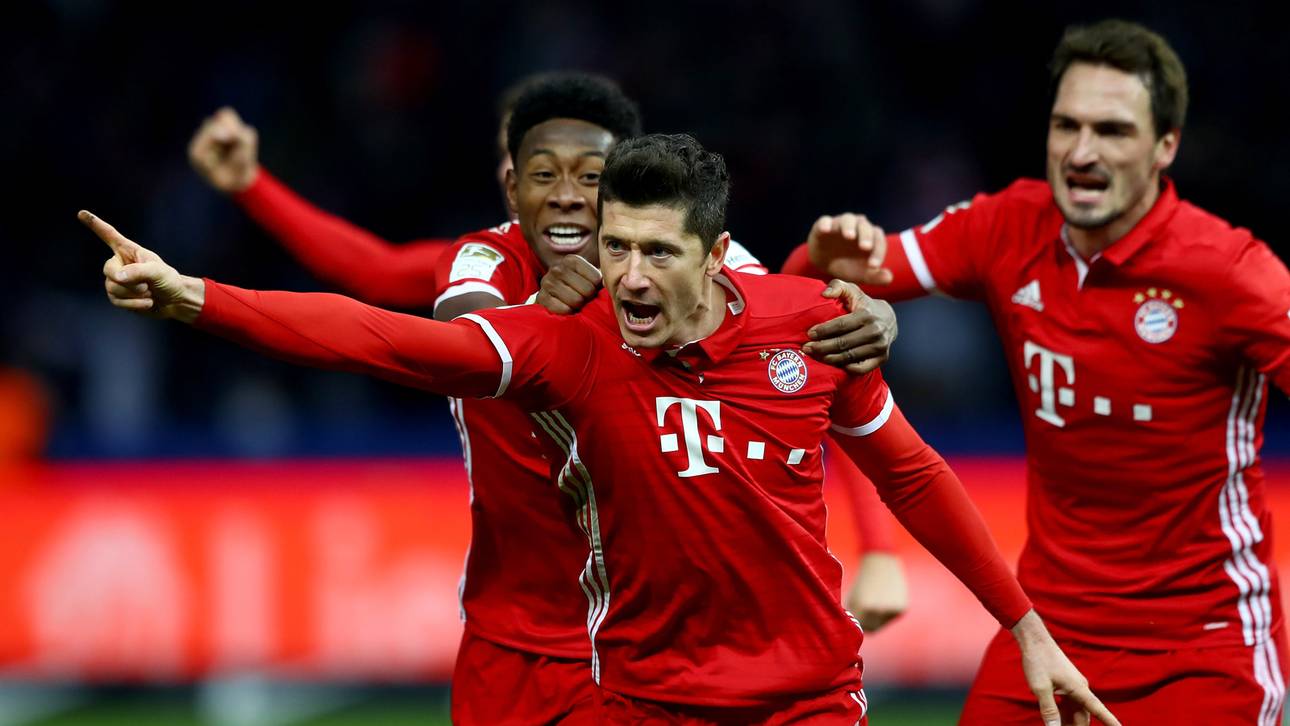 Lewandowski rettet schwache Bayern