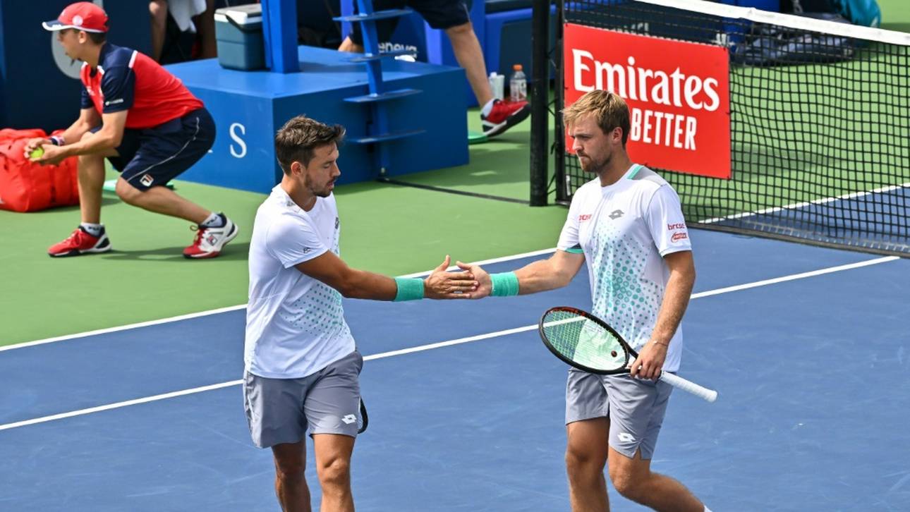 Ungewohnt: Krawietz schlägt Mies